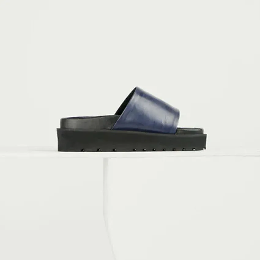 Ade Leather Slippers - Blue