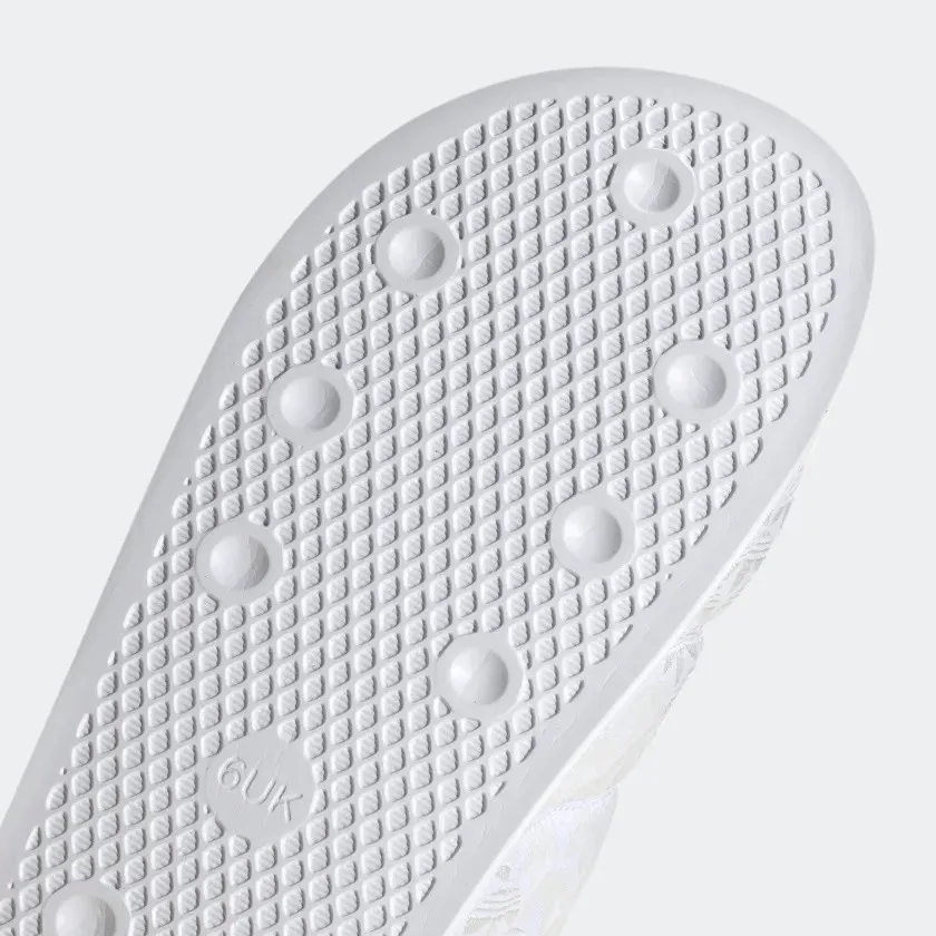 Adidas Adilette Essential Slides Cloud White Crystal White HQ6070