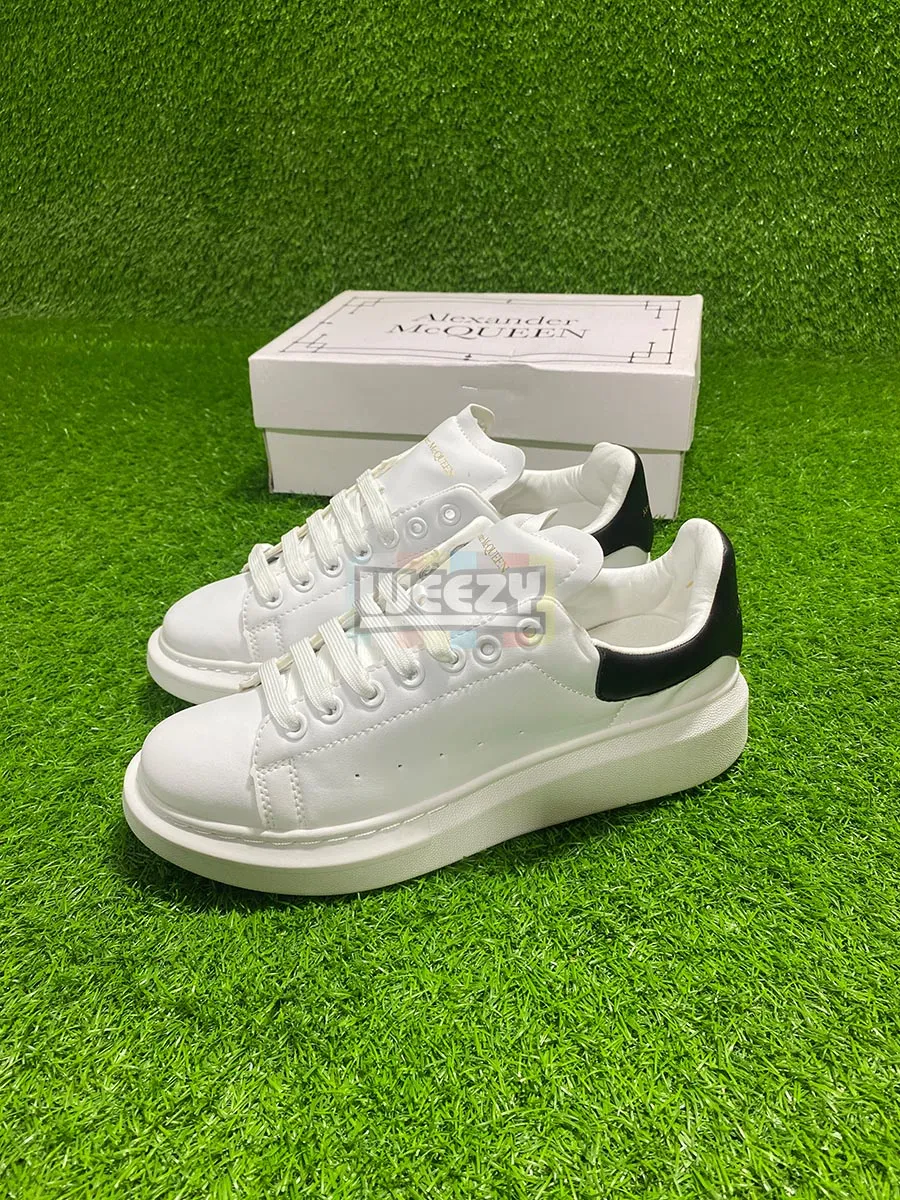 Alexander Mcqueen Sneakers (B/W)