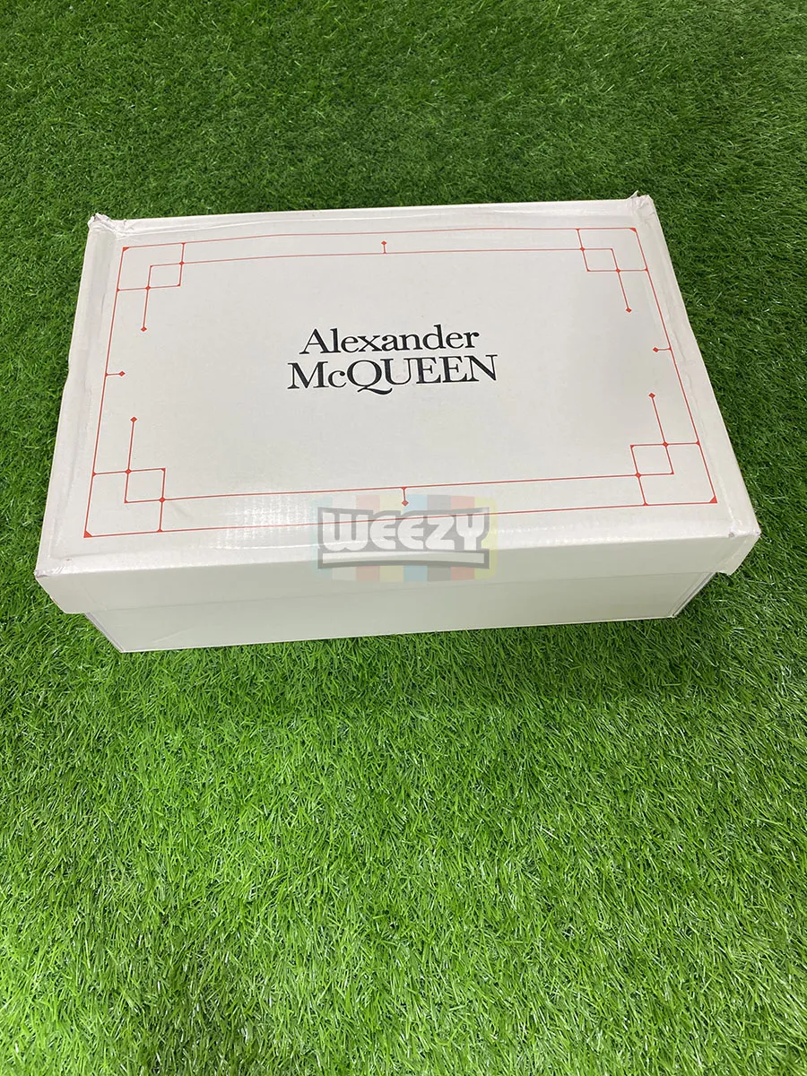 Alexander Mcqueen Sneakers (W/B) (Premium Quality)