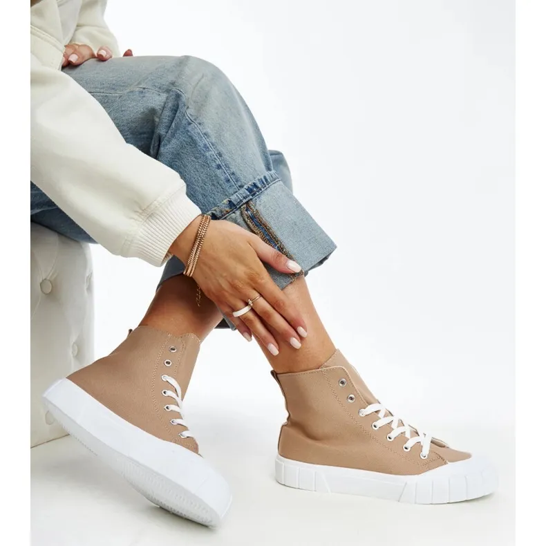 Brown high-top Vinka sneakers