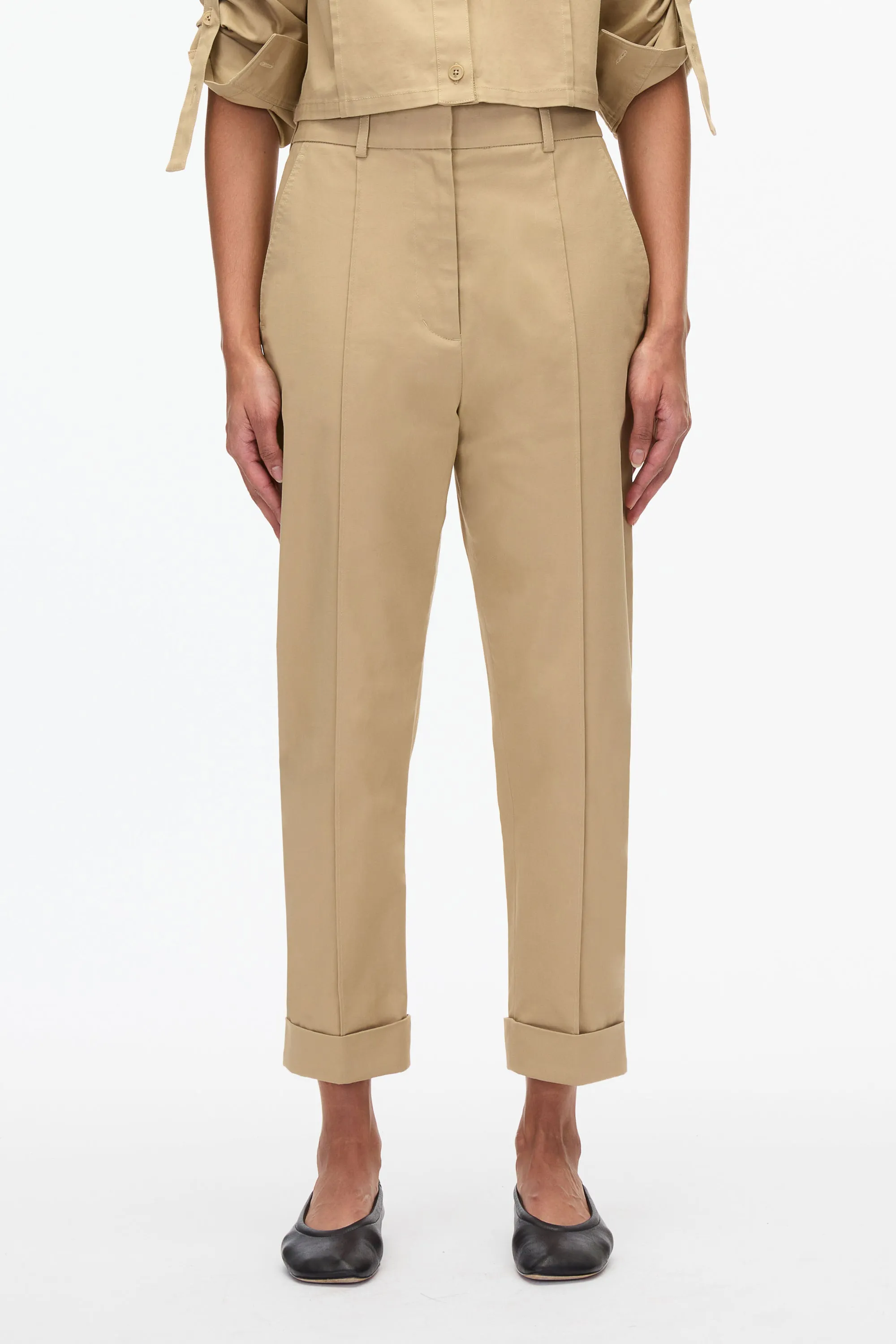 Cropped Carrot Trousers