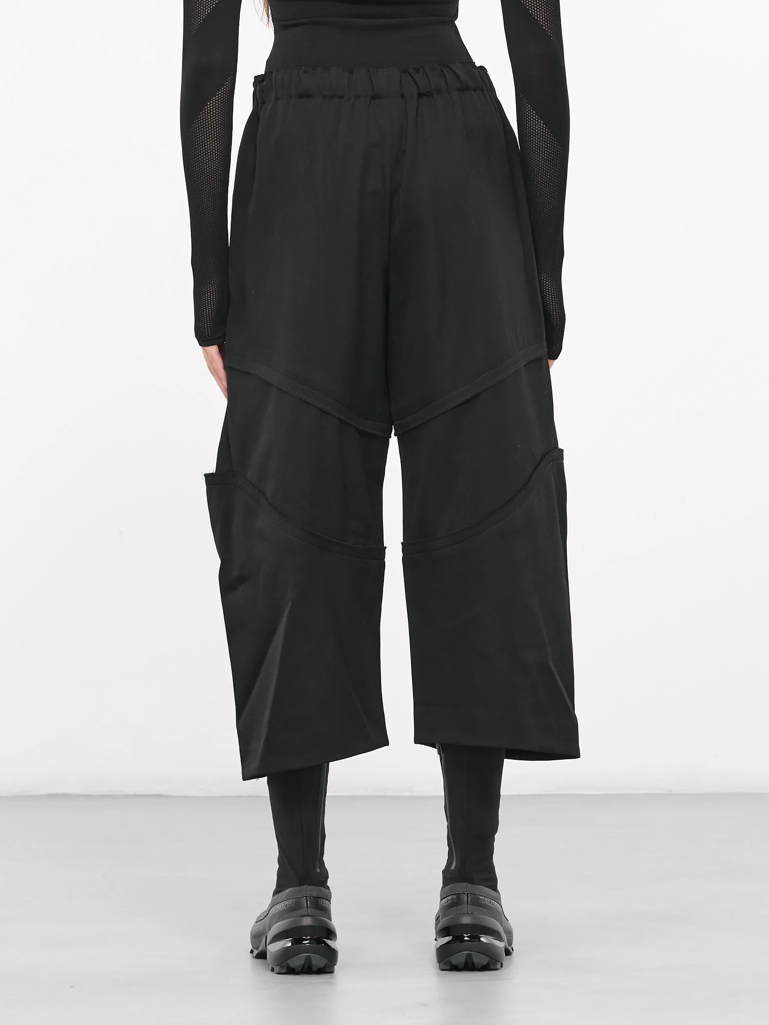 Cropped Elasticated Trousers (GL-P010-051-BLACK)