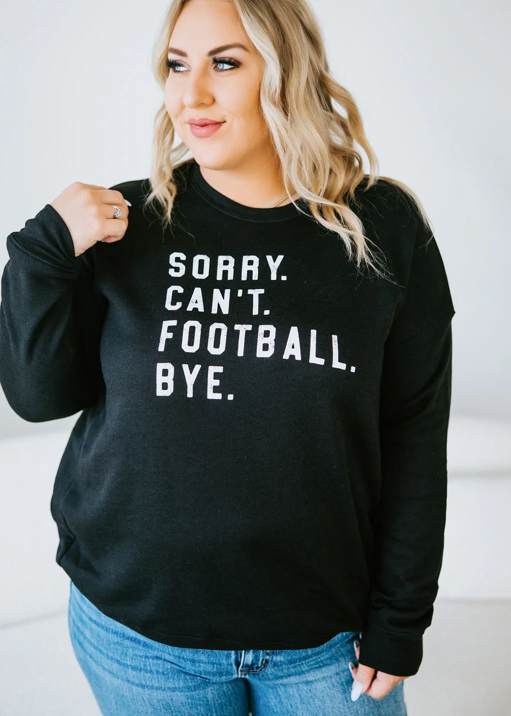 Curvy Sorry Can't Graphic Sweatshirt