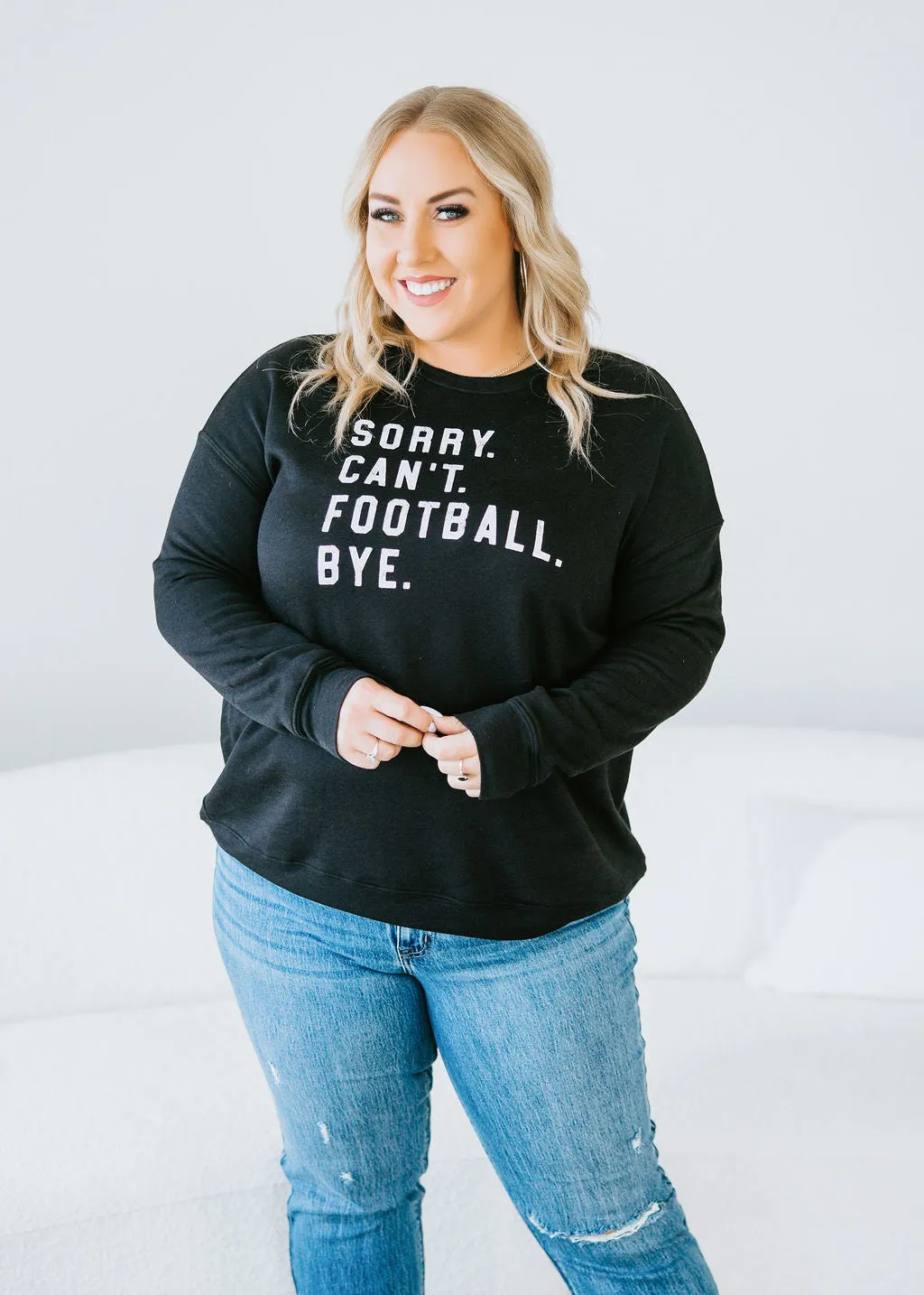 Curvy Sorry Can't Graphic Sweatshirt