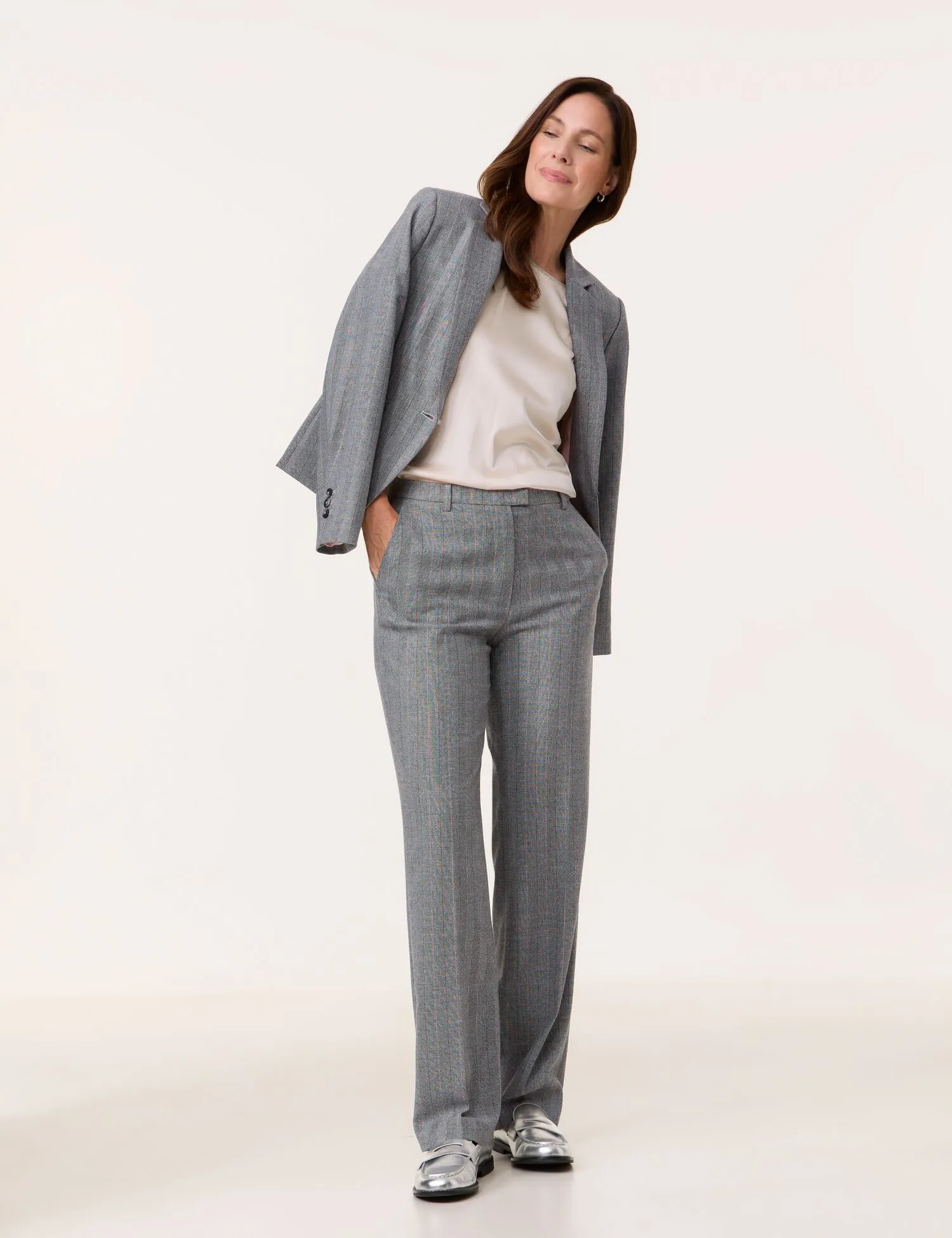 Elegant fabric trousers with pinstripes