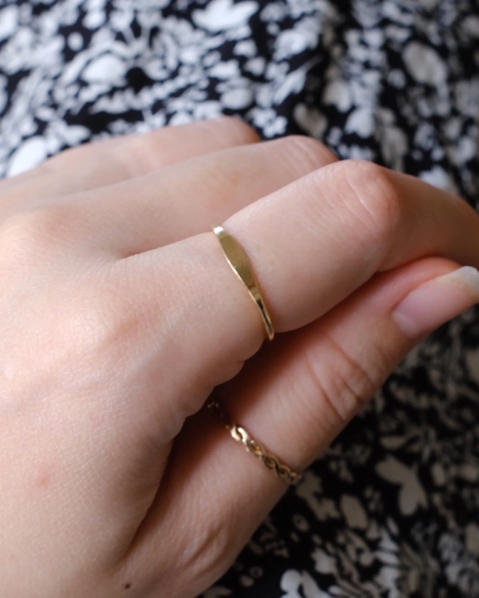 Flat Tina Ring