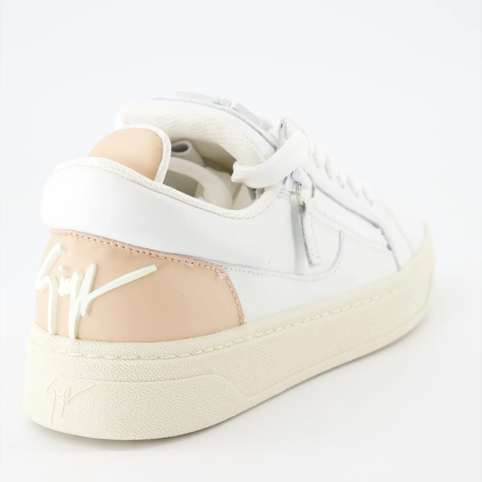 GZ94 White-Rose Sneakers