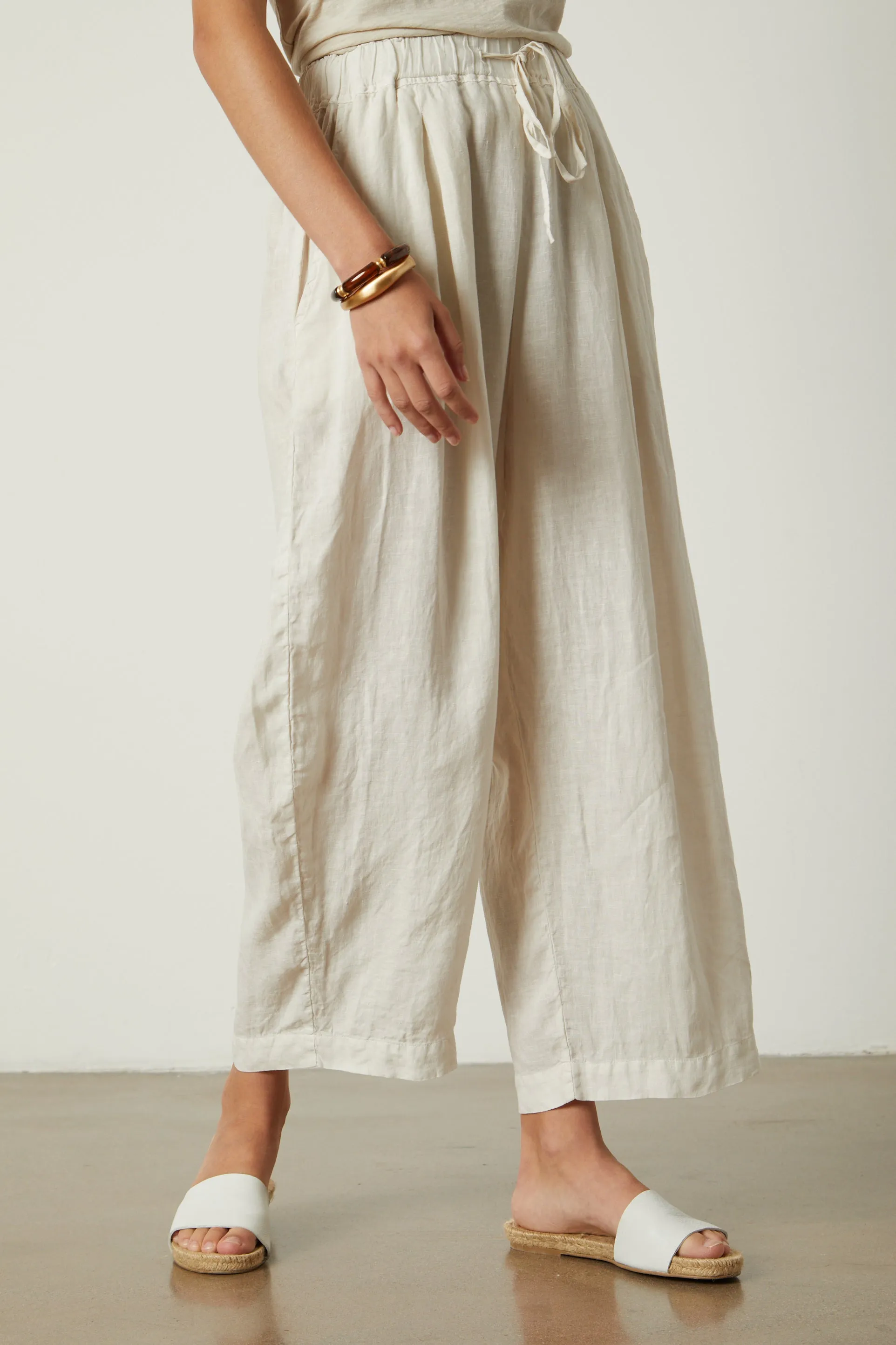 HANNAH WOVEN LINEN TROUSERS IN BEACH