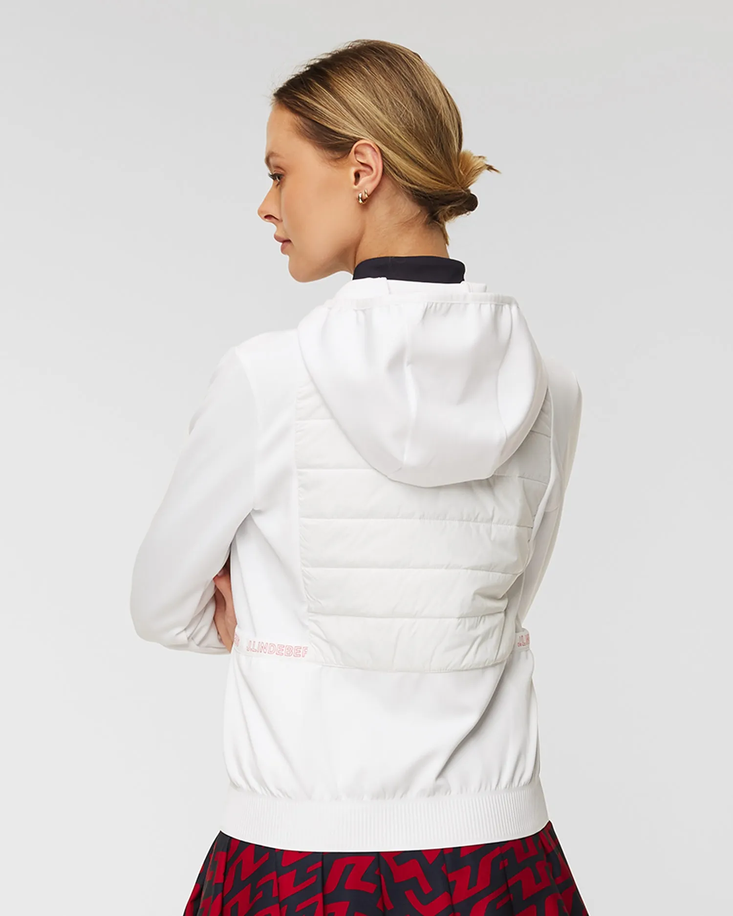 J.LINDEBERG W KEISHA HYBRID HOOD JACKET AWOW06452-white