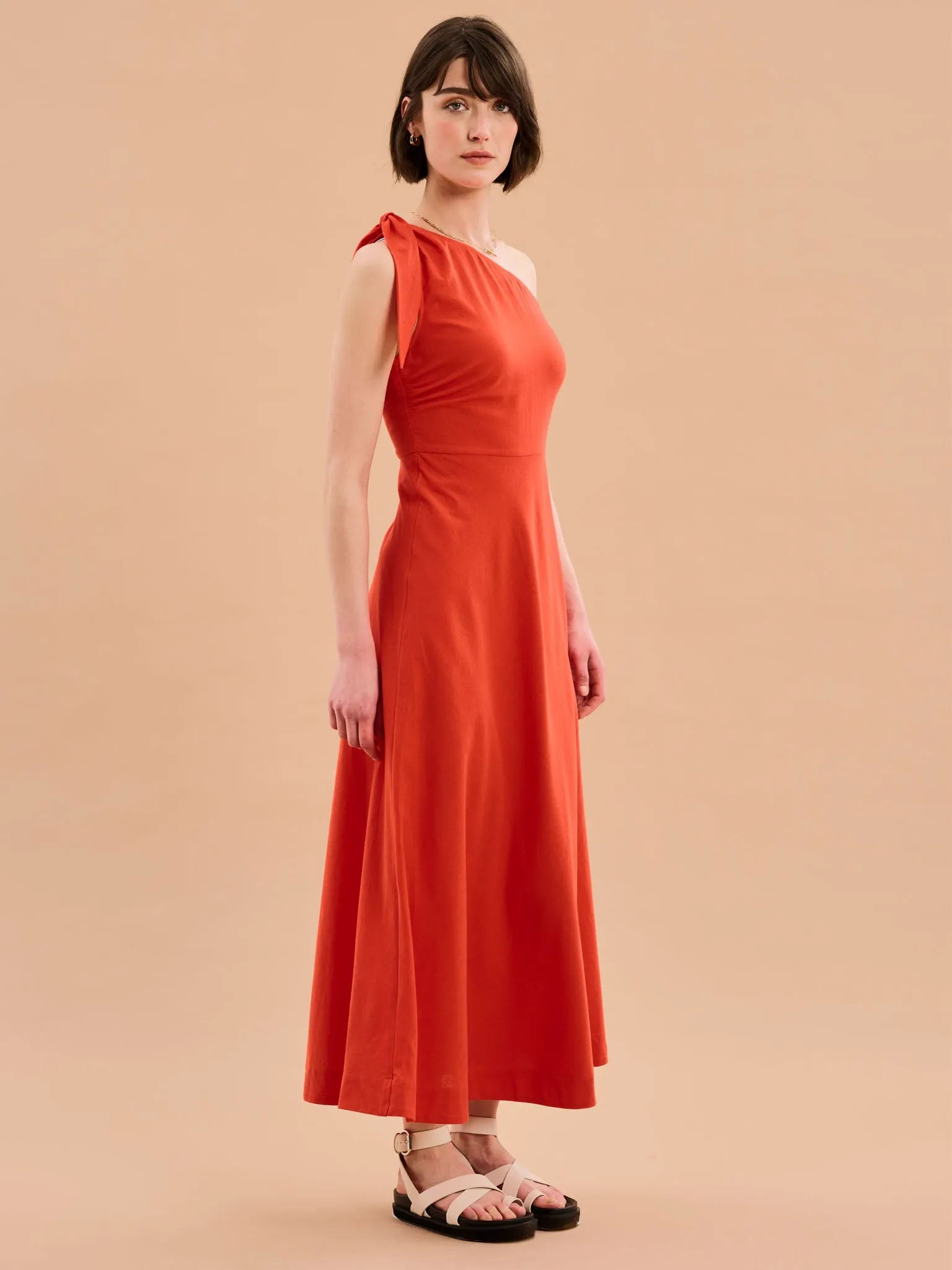 Junaya One Shoulder Maxi Dress