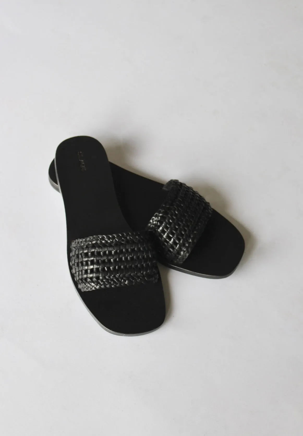 Macrame Mesh Slides