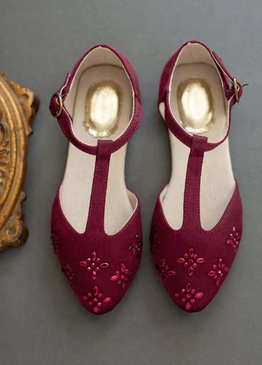 Natalia Flat in Burgundy