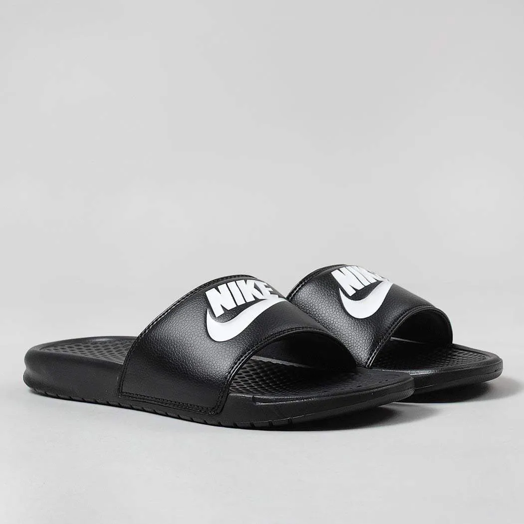 Nike Benassi JDI Slides