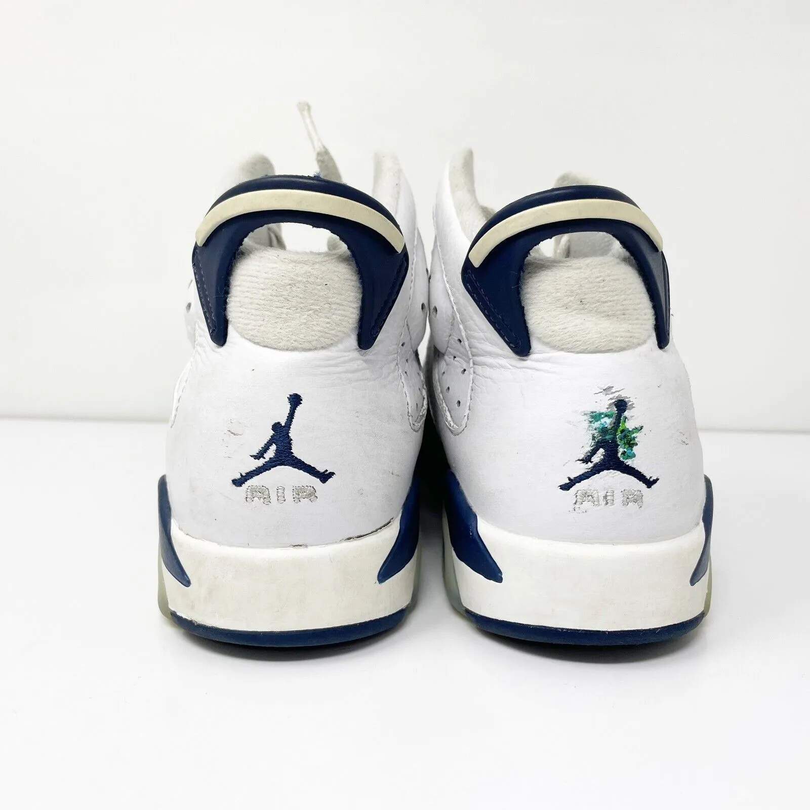 Nike Boys Air Jordan 6 384665-141 White Basketball Shoes Sneakers Size 6.5Y