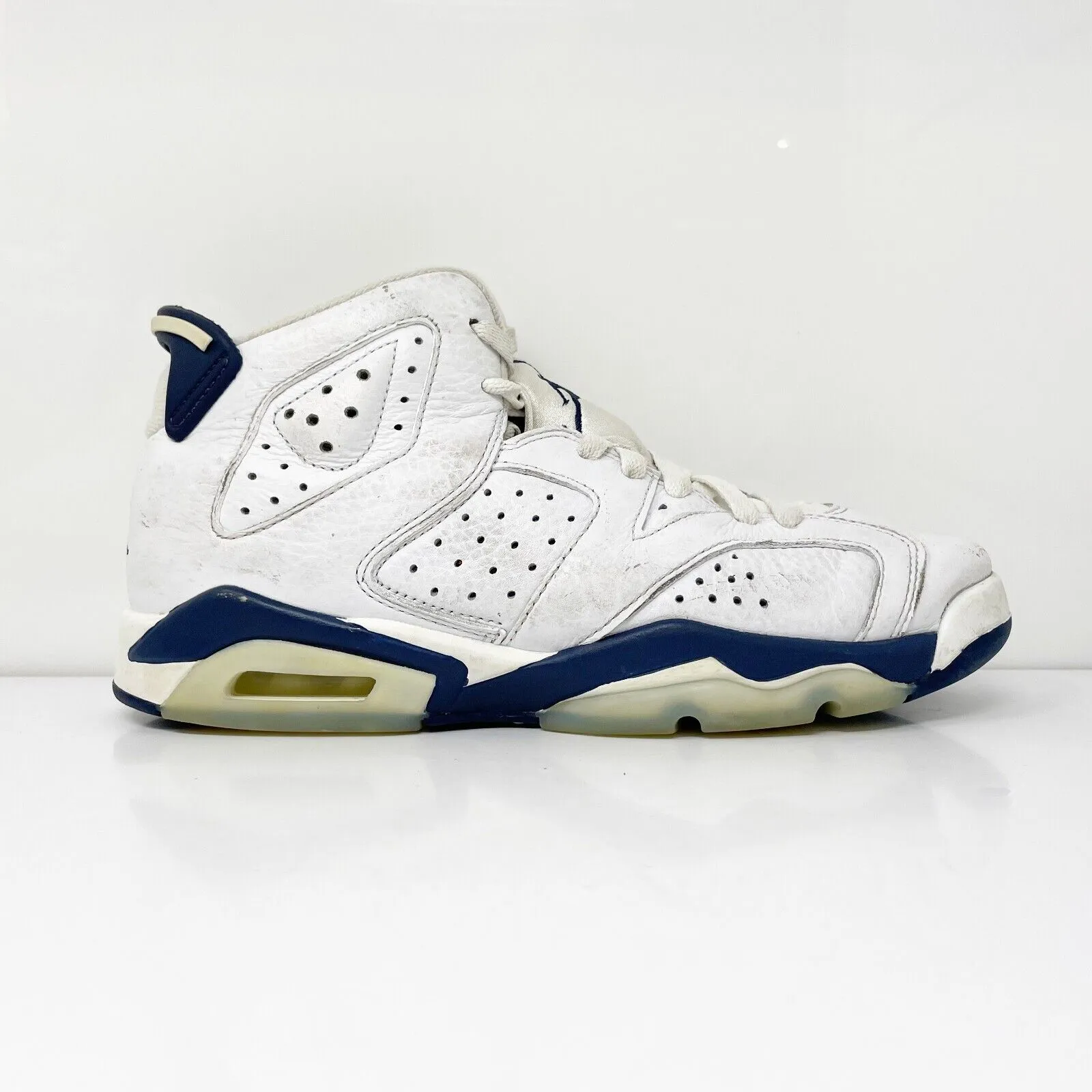 Nike Boys Air Jordan 6 384665-141 White Basketball Shoes Sneakers Size 6.5Y