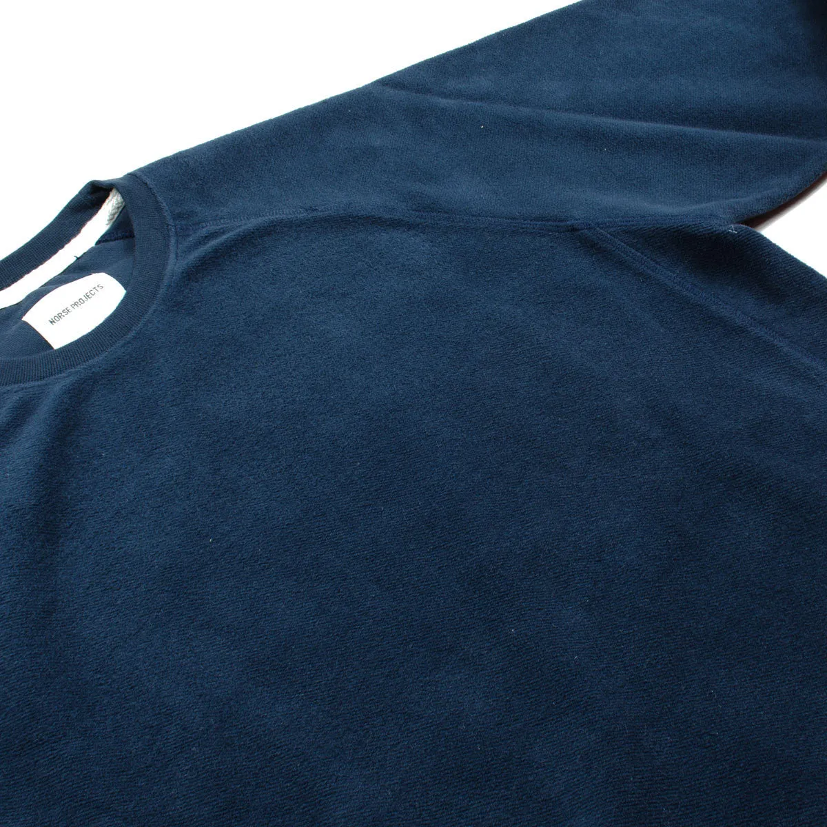 Norse Projects navy Ketel solid brushed sweatshirt.