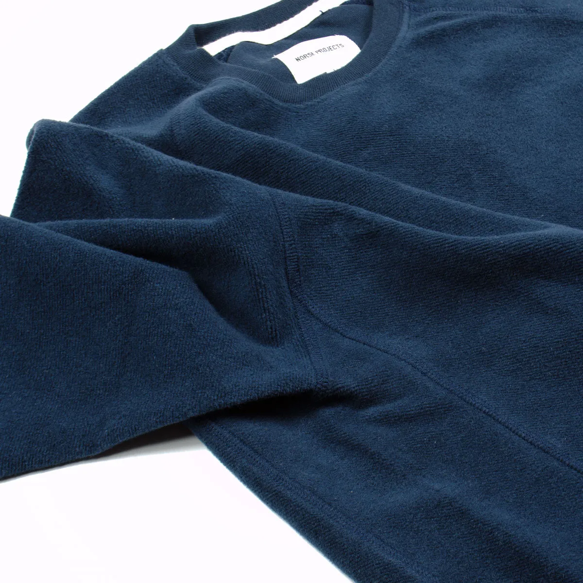 Norse Projects navy Ketel solid brushed sweatshirt.