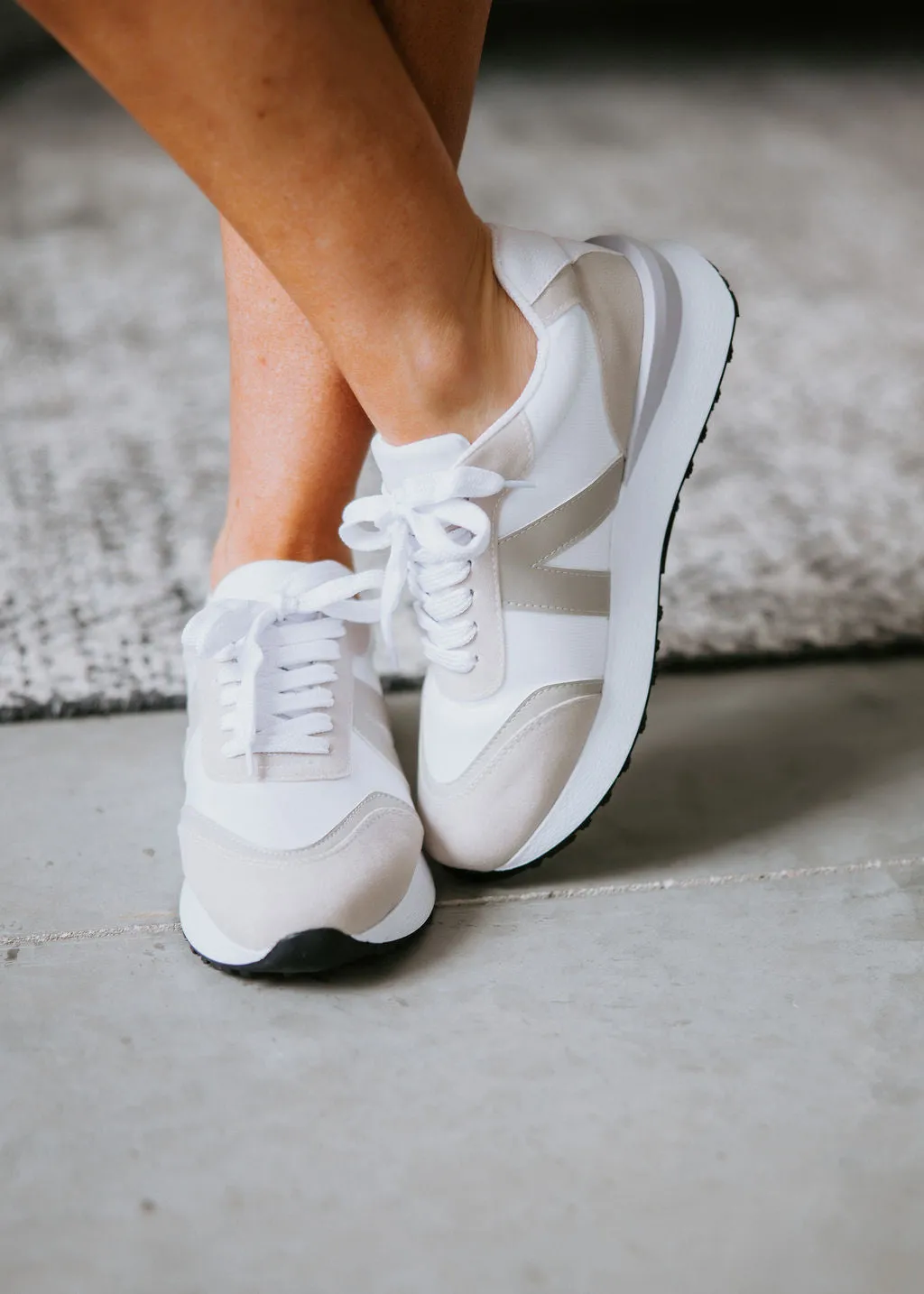 Nova Platform Sneakers