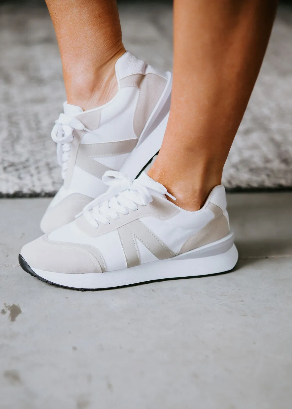 Nova Platform Sneakers