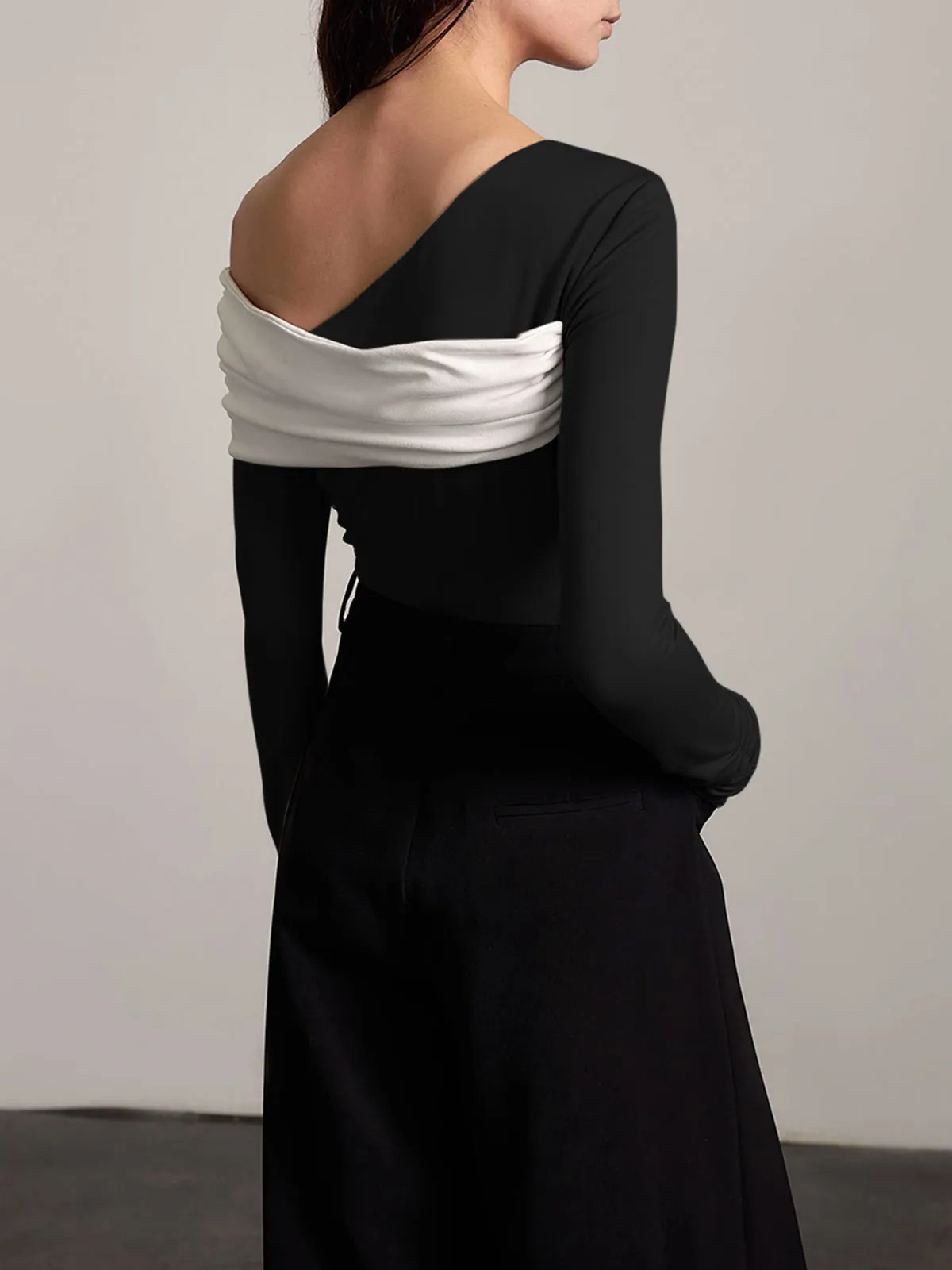 One-Shoulder Ruched Slim Top