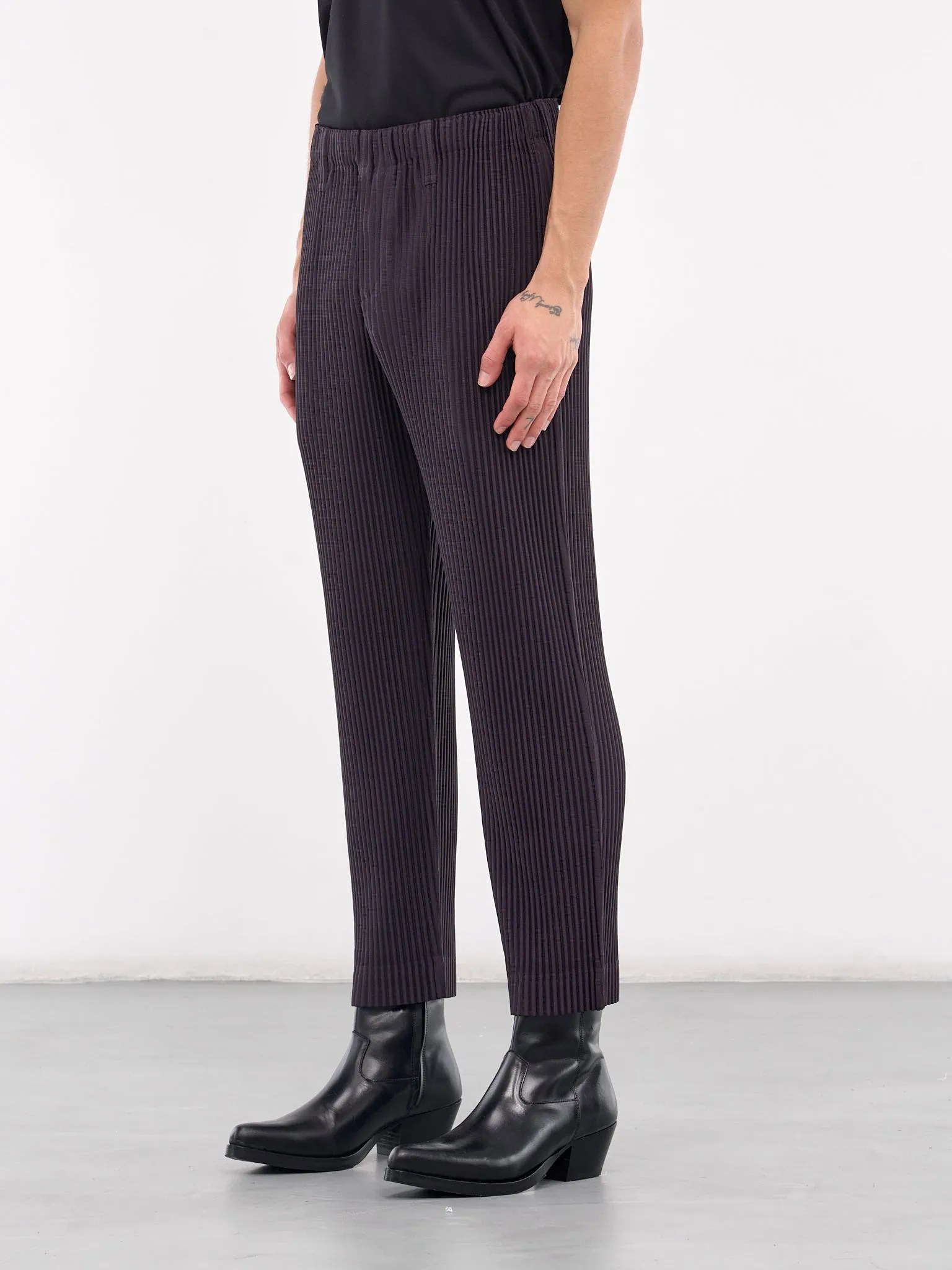 Ronan Bouroullec Pleated Trousers (HP48JF963-84-PLUM-VIOLET)