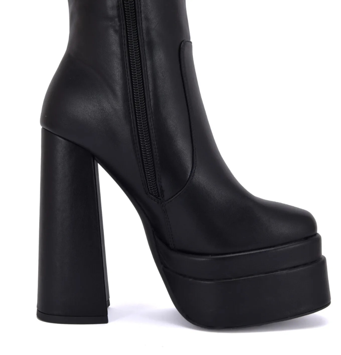 Severine platform chunky knee boots black