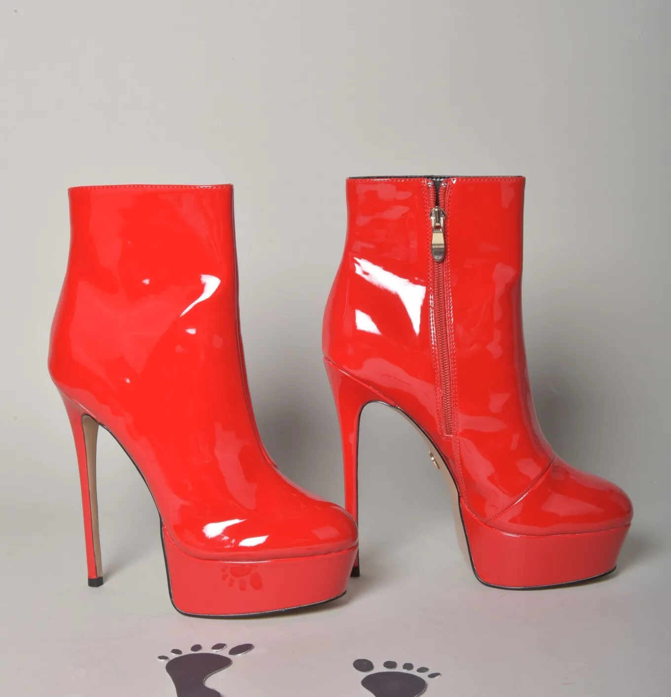 Siddy red shiny ankle boots