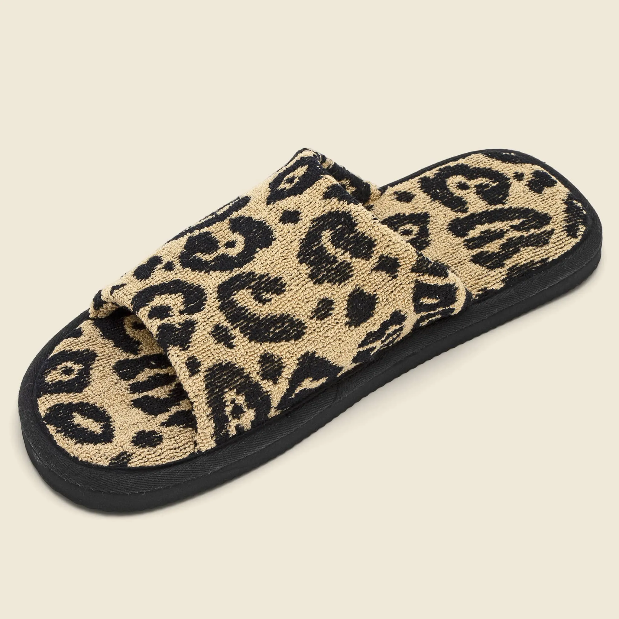 Trendy Terry Leo Slippers